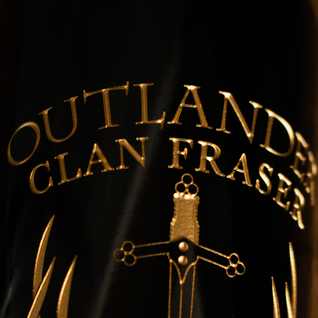 Outlander Clan Fraser Etched Wine Bottle